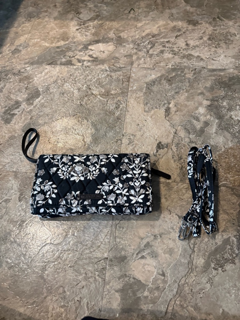 Vera Bradley Wristlet/Crossbody in Chandlier Noir Pattern